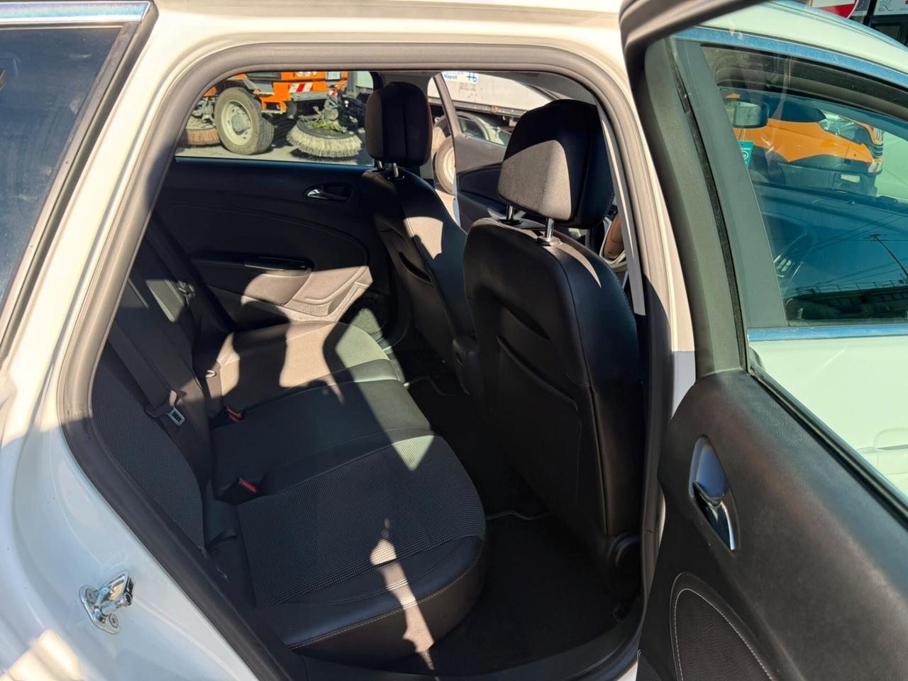 Opel Astra 1.4 Turbo 140CV GPL Cosmo