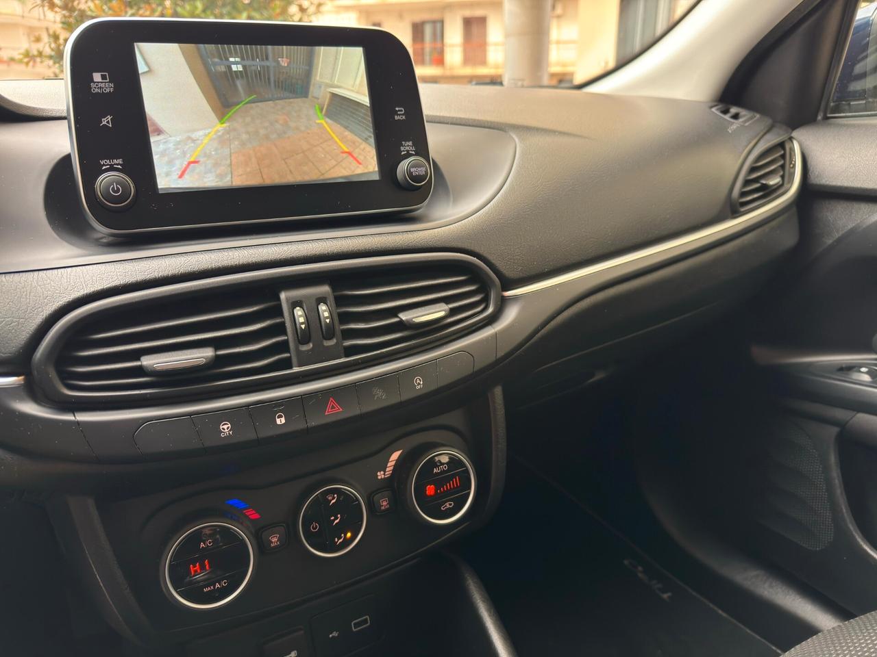 Fiat Tipo 1.6 Mjt S&S 5 porte Lounge 120 cv