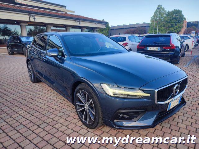 VOLVO V60 B4 (d) Geartronic Momentum Business Pro