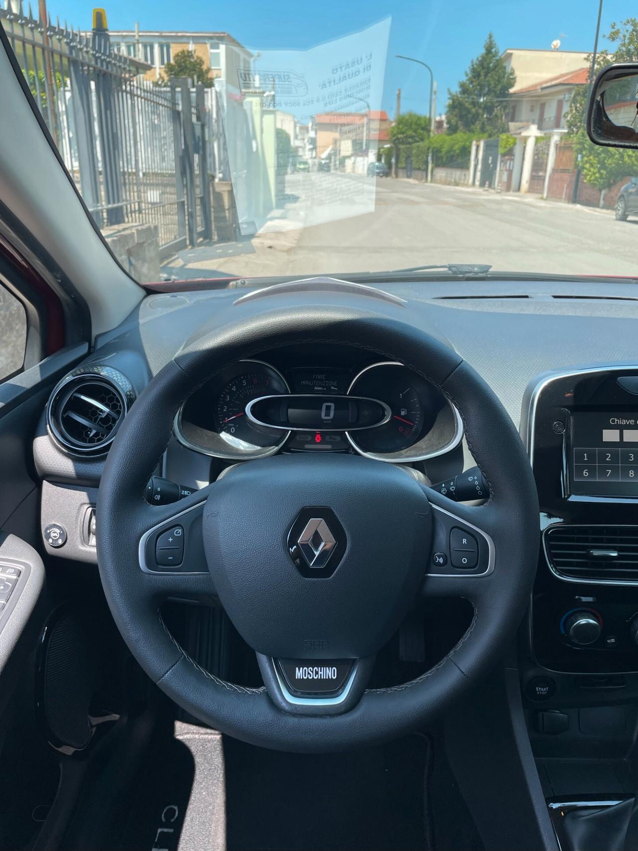 RENAULT Clio TCe 12V 90 CV GPL MOSCHINO LIFE