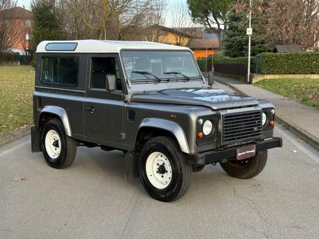 LAND ROVER Defender 90 2.4 S TD4 Station Wagon