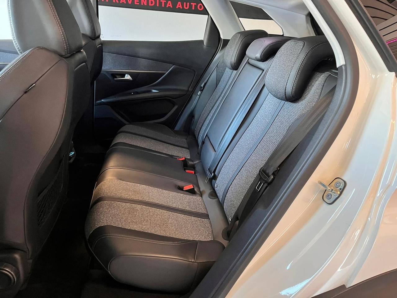 Peugeot 3008 BlueHDi 120 S&S Allure