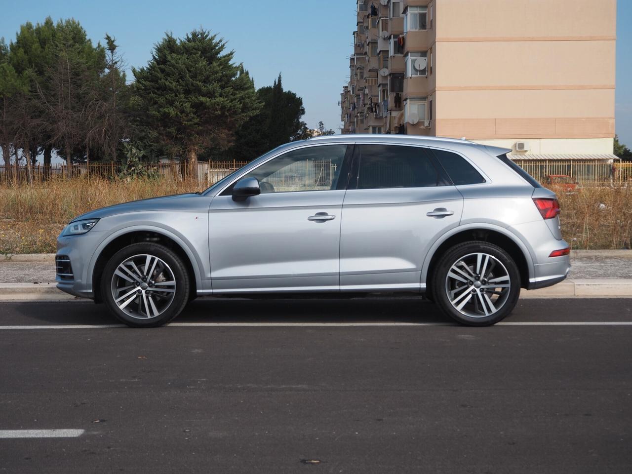 Audi Q5 40 TDI quattro S tronic line plus