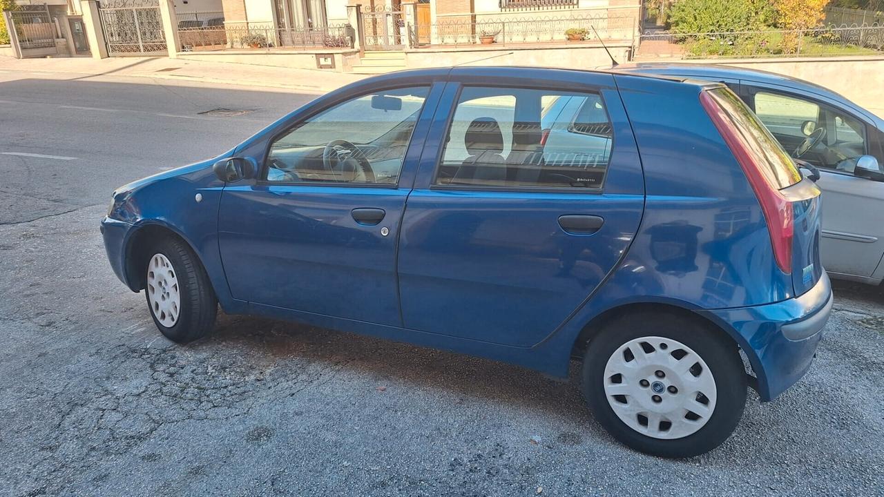 Fiat Punto 1.2i 16V cat 5 porte HLX