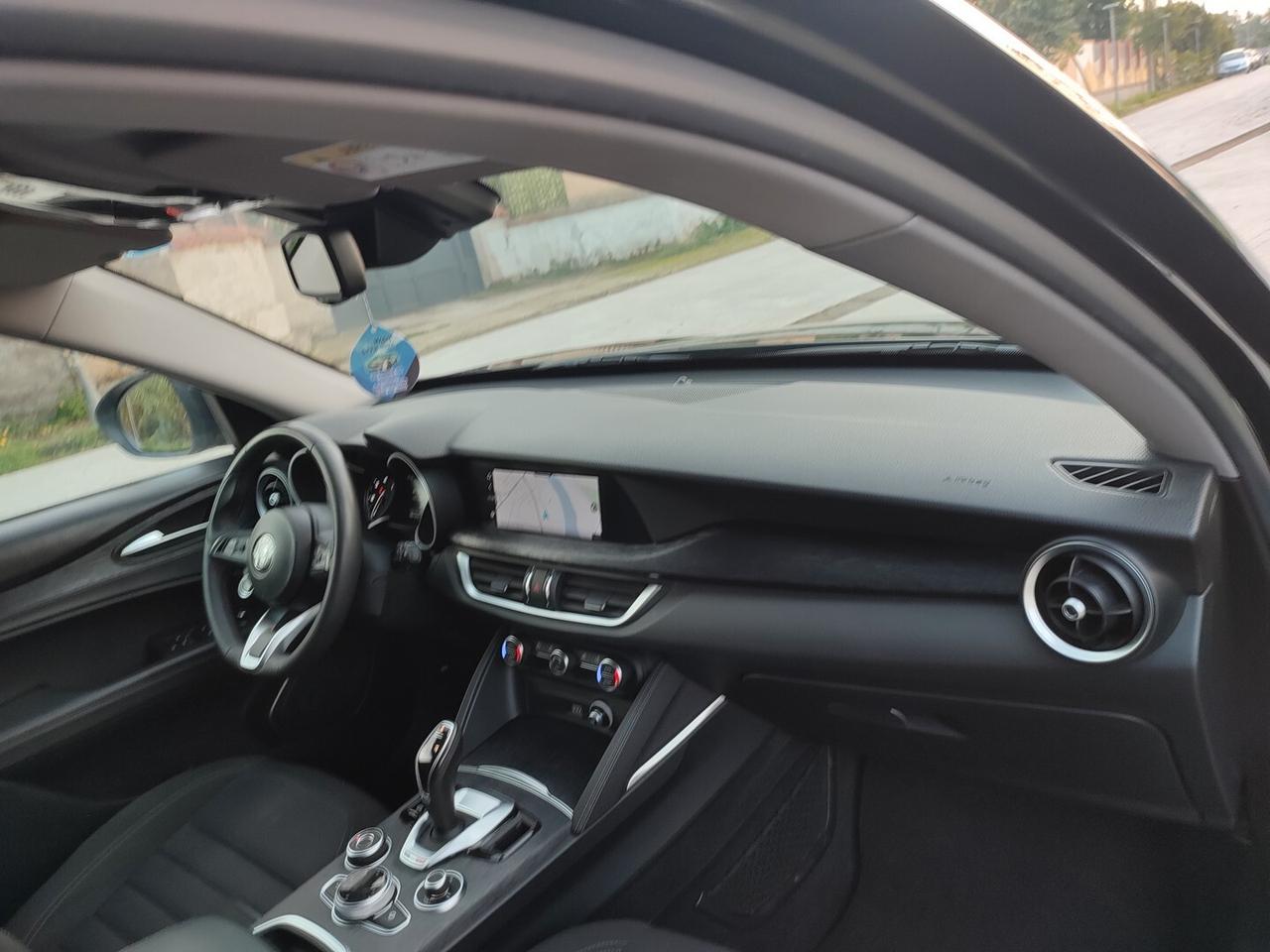 Alfa Romeo Stelvio 2.2 DIESEL 160 CV AT8 RWD NAVIGATORE AUTOMATIK