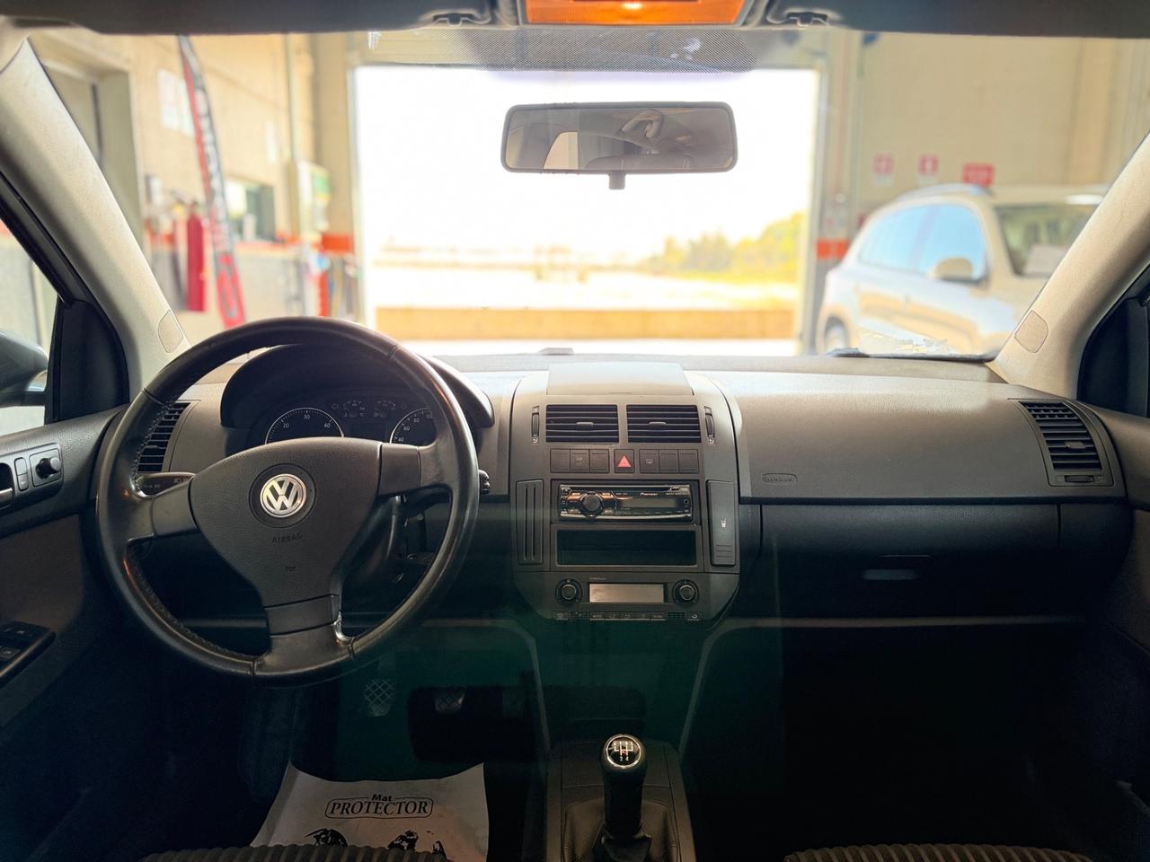 Volkswagen Polo 1.4/80CV TDI 5p. Sportline NEOPATENTATI