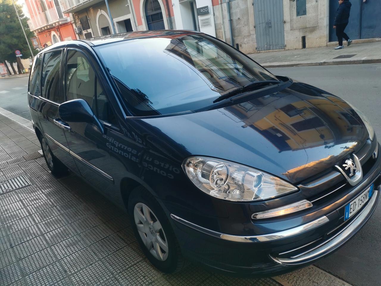 Peugeot 807 2.0 HDi 136CV FULL NAVI 7 POSTI