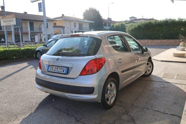 PEUGEOT 207 1.4 ECO GPL 75CV 5Porte Sport per NEOPATENTATI