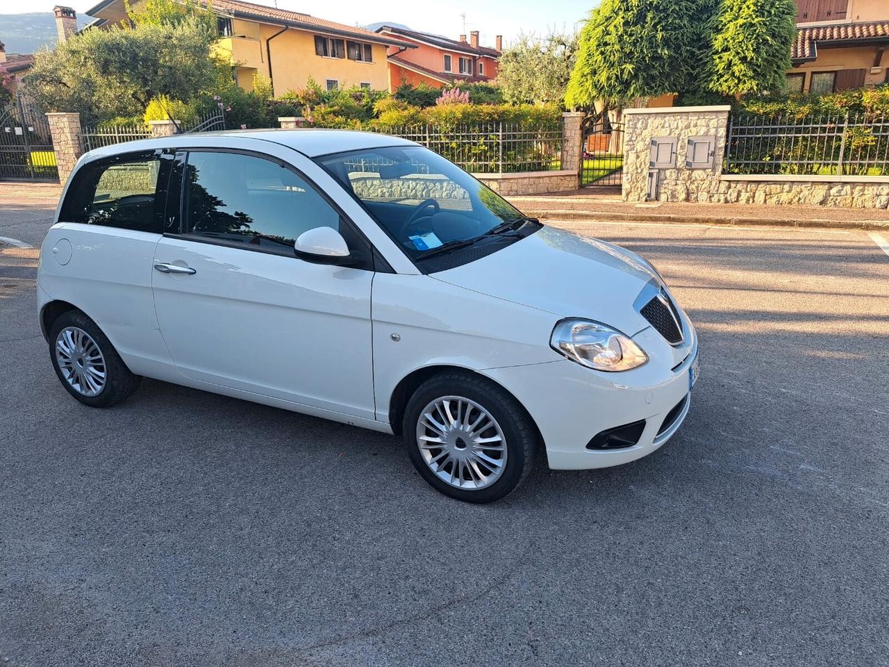 Lancia Ypsilon 1.2 Oro