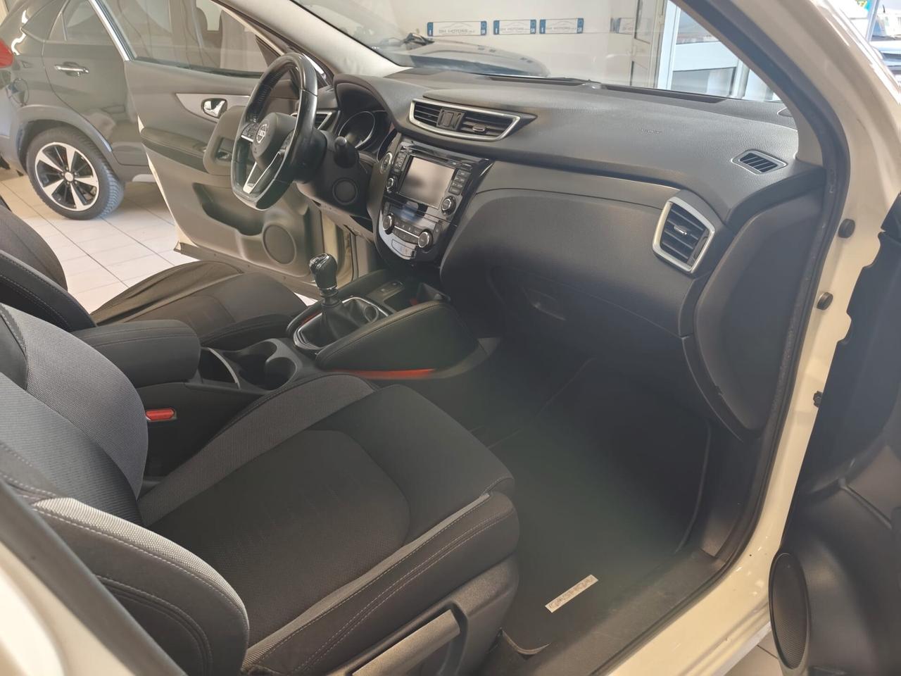 Nissan Qashqai 1.5 dCi N-Connecta