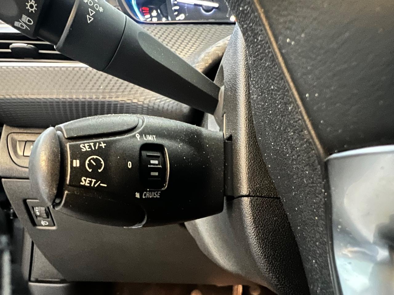 Peugeot 2008 BlueHDi 100 S&S Allure