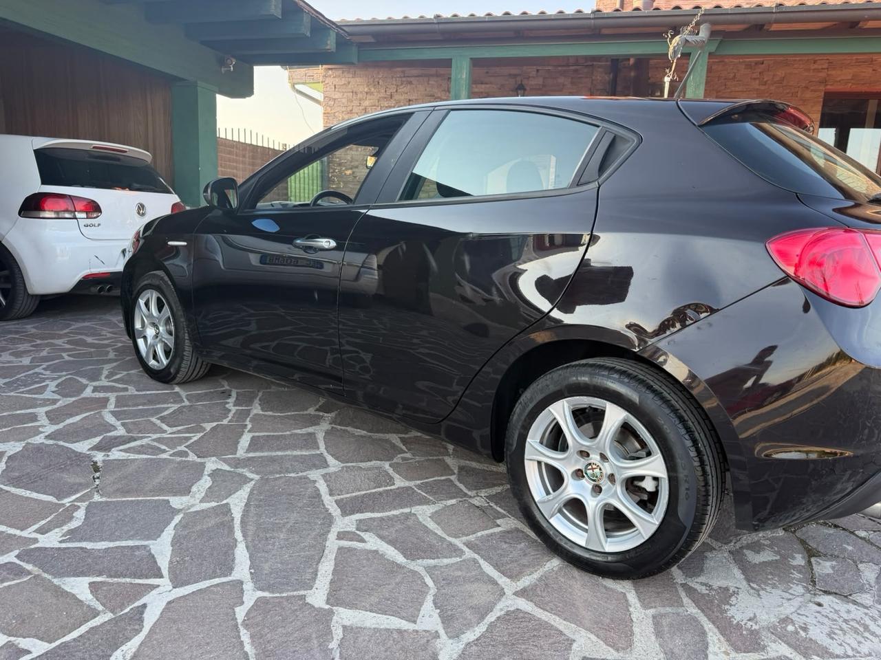 Alfa Romeo Giulietta 1.6 JTDm-2 105 CV Exclusive neopatentati
