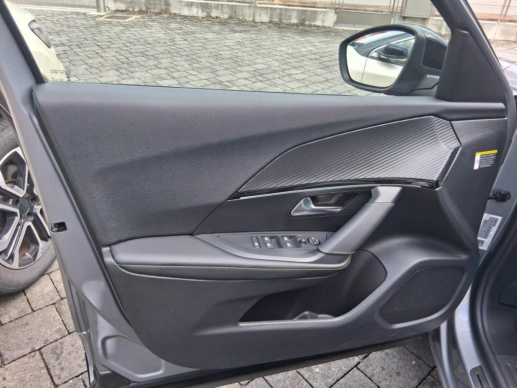 PEUGEOT 2008 PureTech 130 S&S EAT8 GT PROMO ESTATE