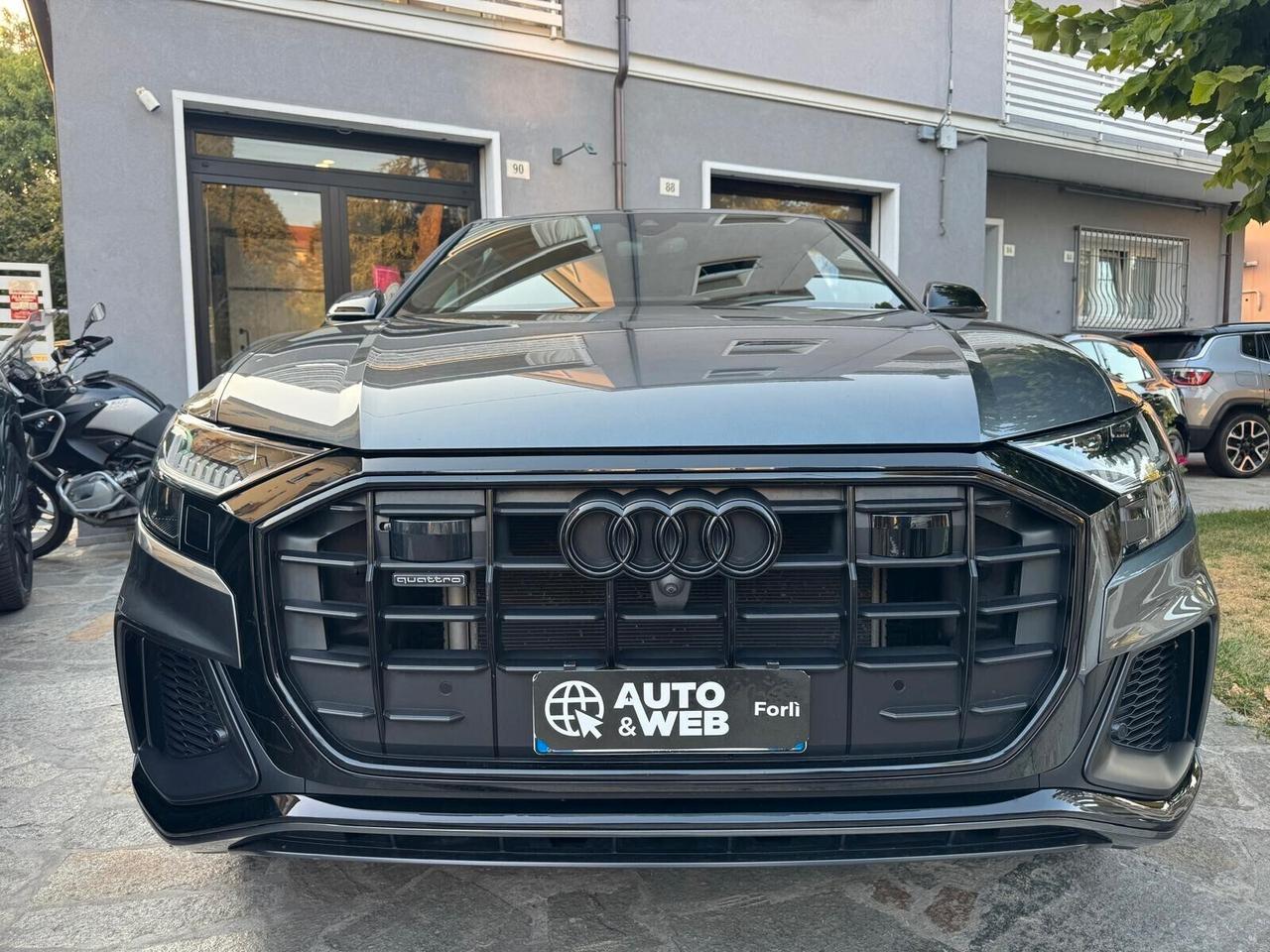 AUDI Q8 55 TFSI QUATTRO TIPTRONIC SPORT 340cv