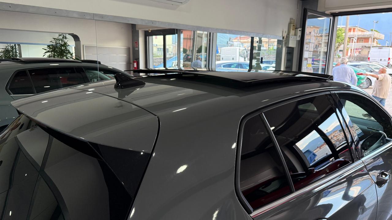VOLSWAGEN GOLF 2.0 TDI 150 CV TETTO