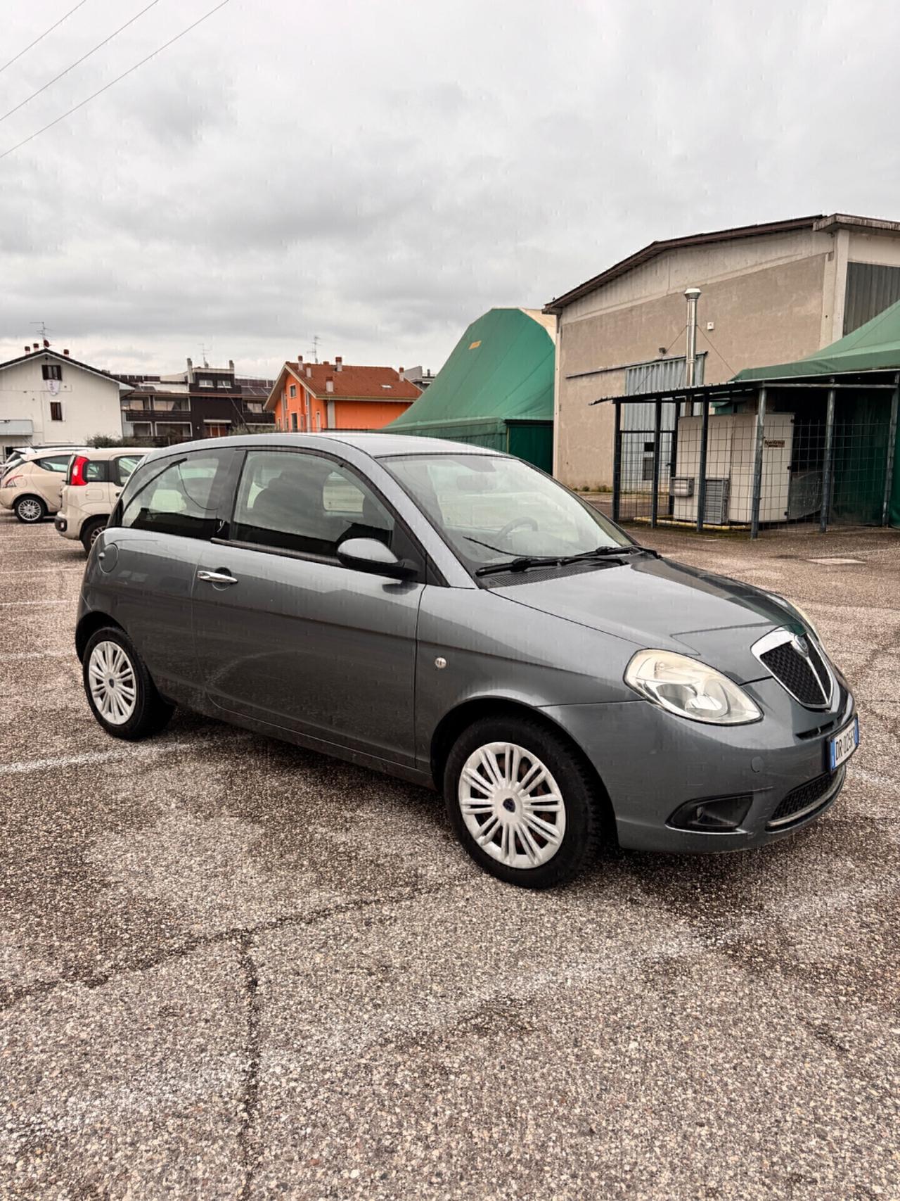 Lancia Ypsilon 1.3 MJT 90 CV