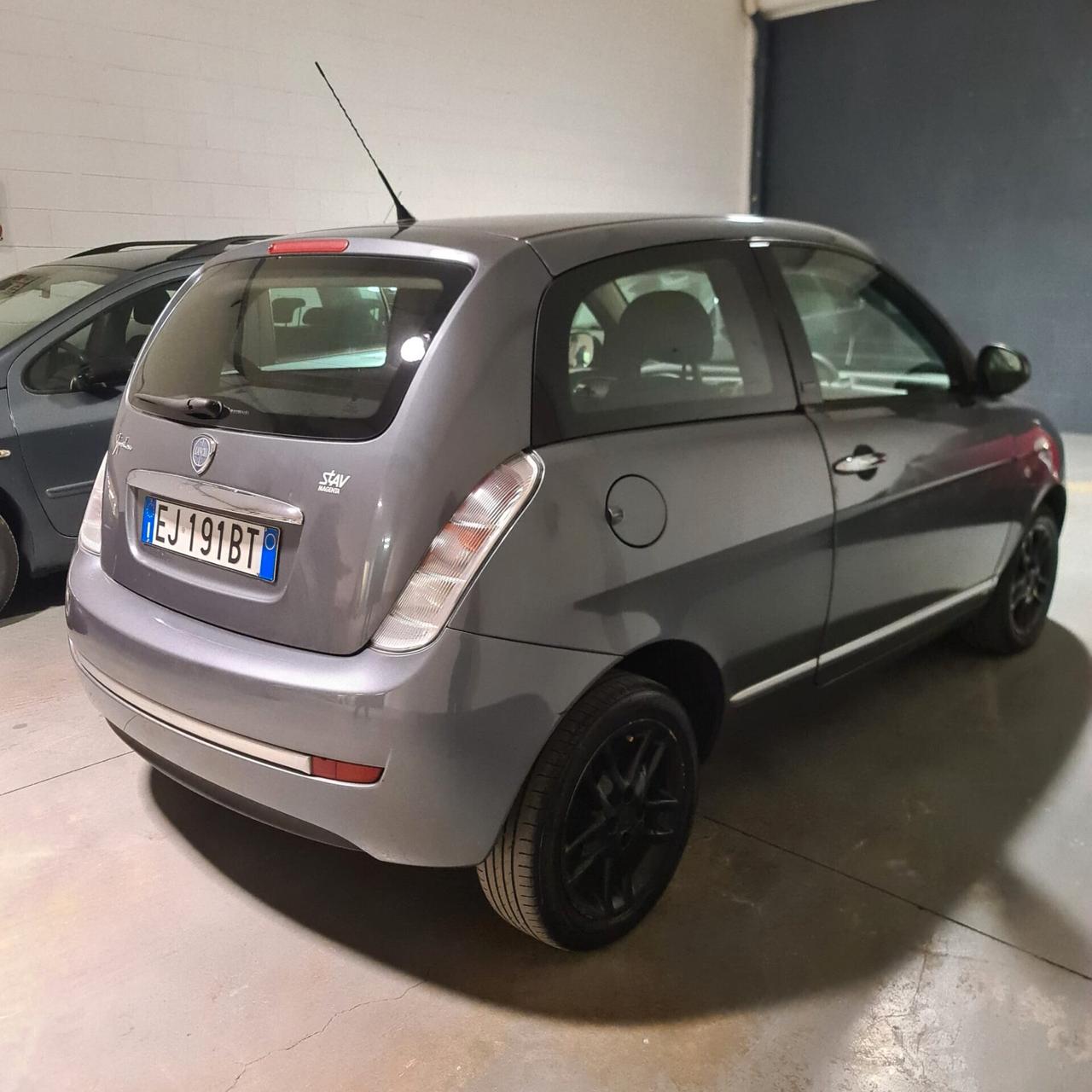 Lancia Ypsilon 1.3 MJT 75 CV Diva LEGGERE BENE