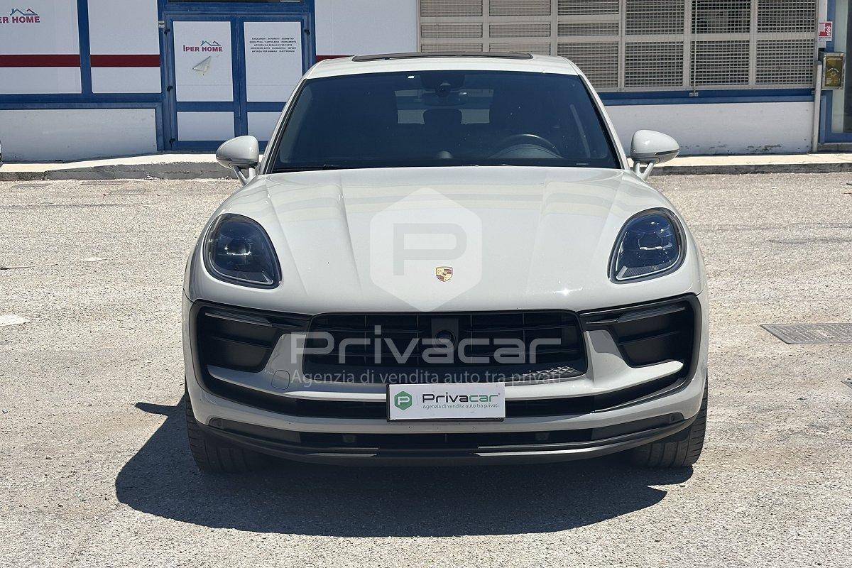PORSCHE Macan 2.0
