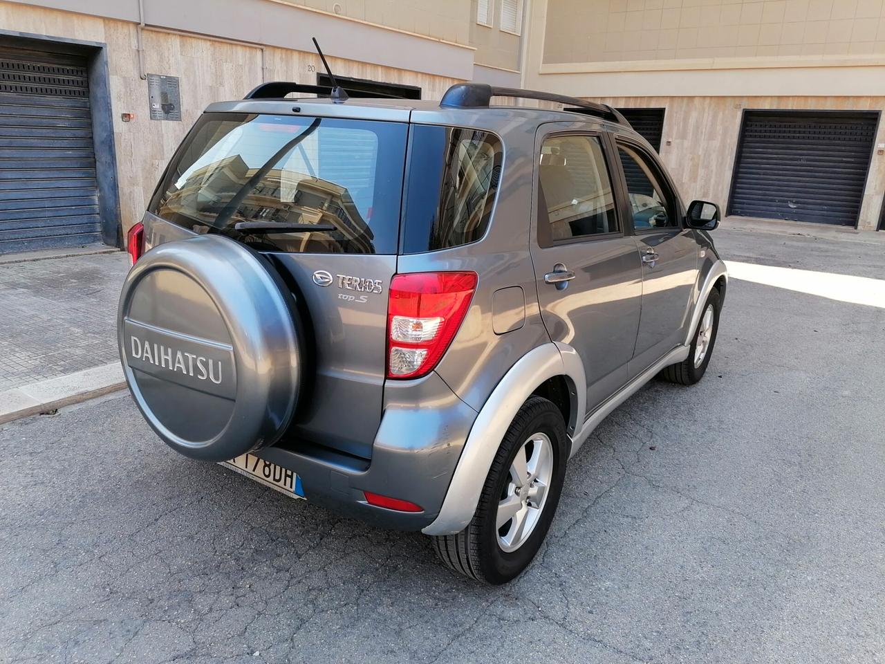Daihatsu Terios 1.5 BENZ/GPL 105CV 4x4