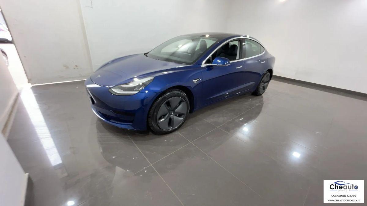 TESLA - Model 3 - Standard Range