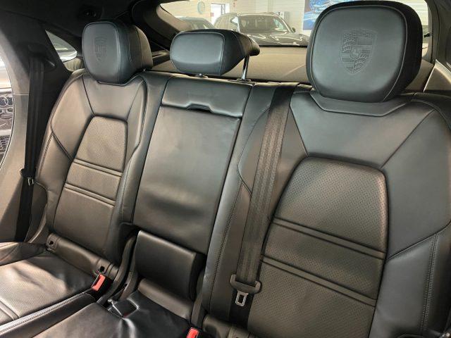 PORSCHE Cayenne Coupé 3.0 V6