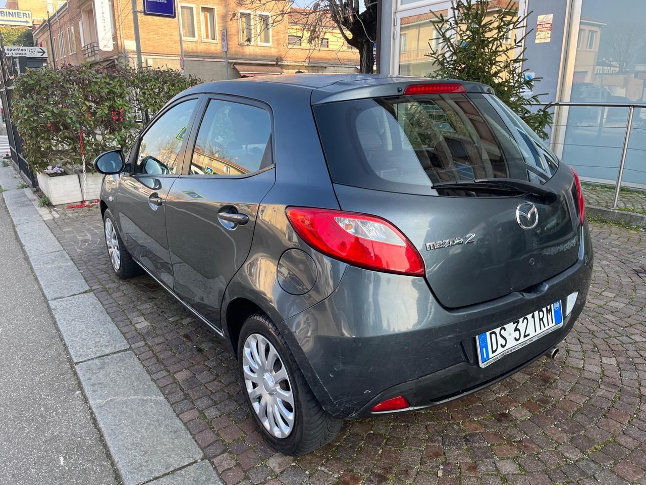 Mazda 2 1.3 16V 75CV 5p. Play