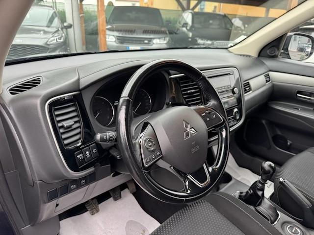 Mitsubishi Outlander 2.2 DI-D 4WD Intense