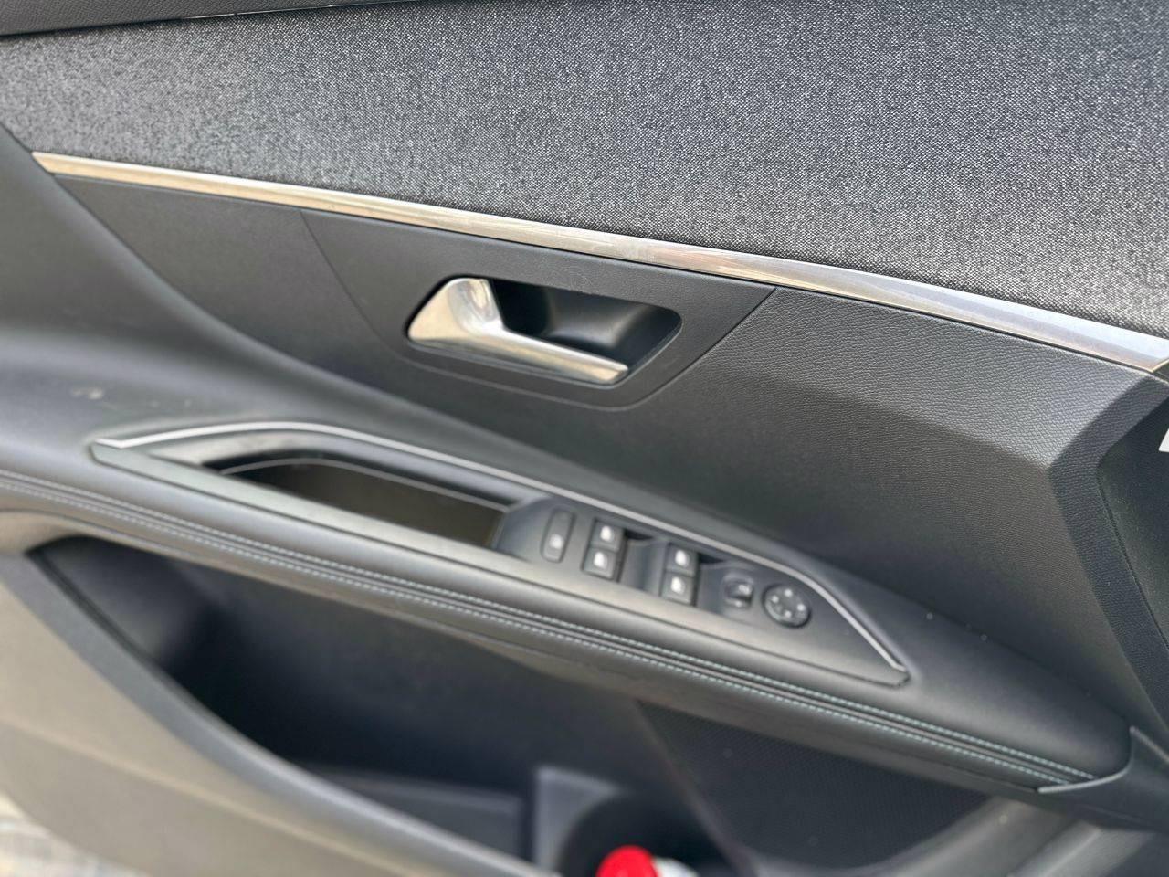 PEUGEOT 3008 II 2021 - 3008 1.2 puretech t Allure Pack s&s 130cv