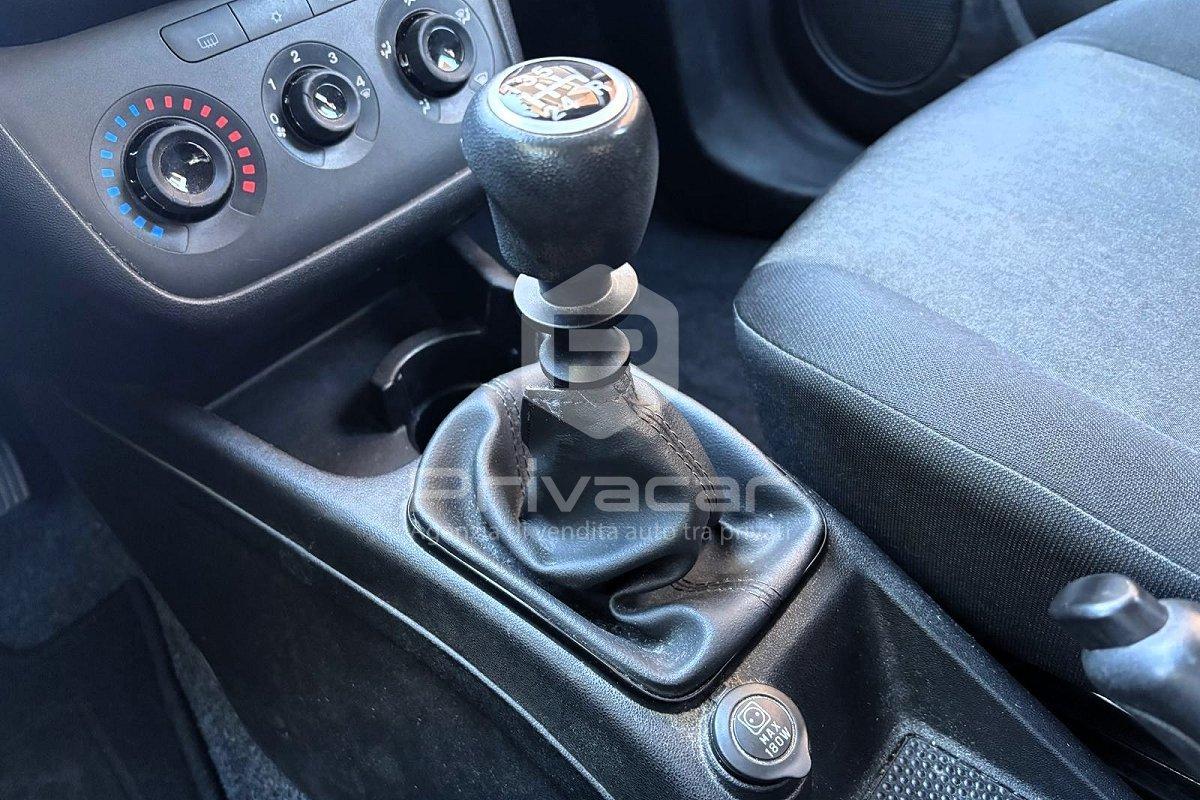 FIAT Punto 1.2 8V 5 porte Street