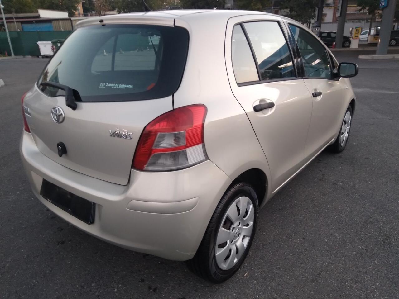 Toyota Yaris 1.4 D-4D 90cv 6marce DPF 5 porte Now