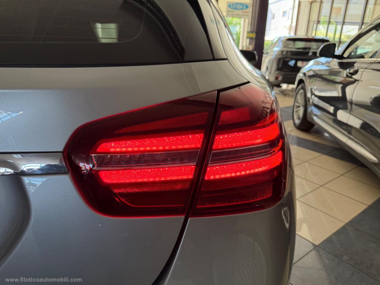 MERCEDES-BENZ GLA 180 d Automatic Business FARI LED - PACK SERIE SPECIALE