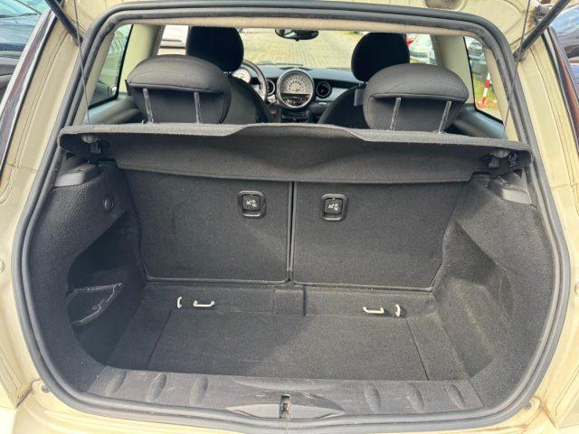 MINI One 1.6 16V One (55kW)