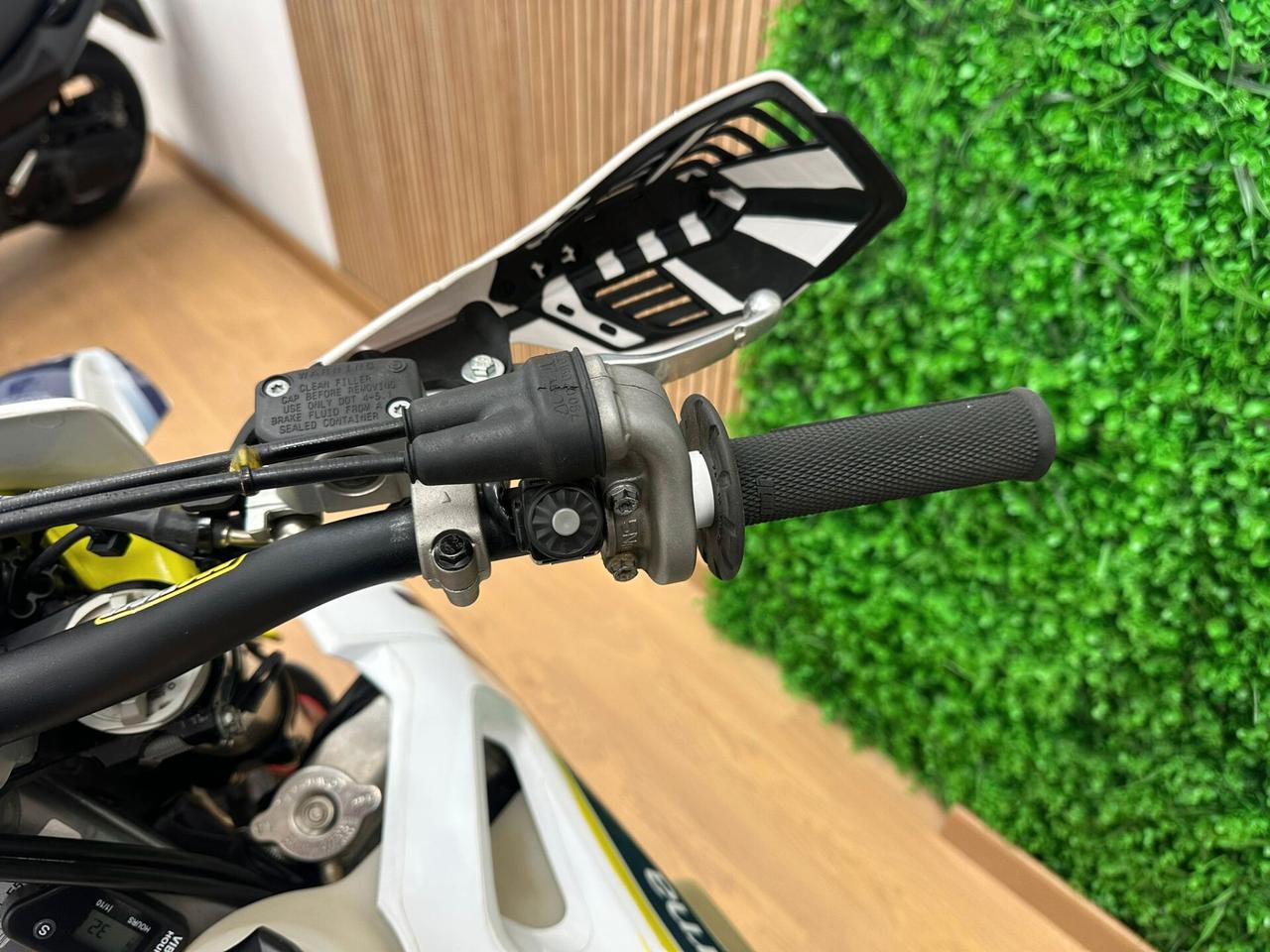 HUSQVARNA FC 450 FC450 2022 ENDURO DA 129€ AL MESE