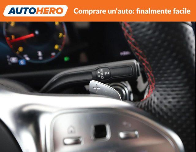 MERCEDES-BENZ CLA 180 Automatic Premium