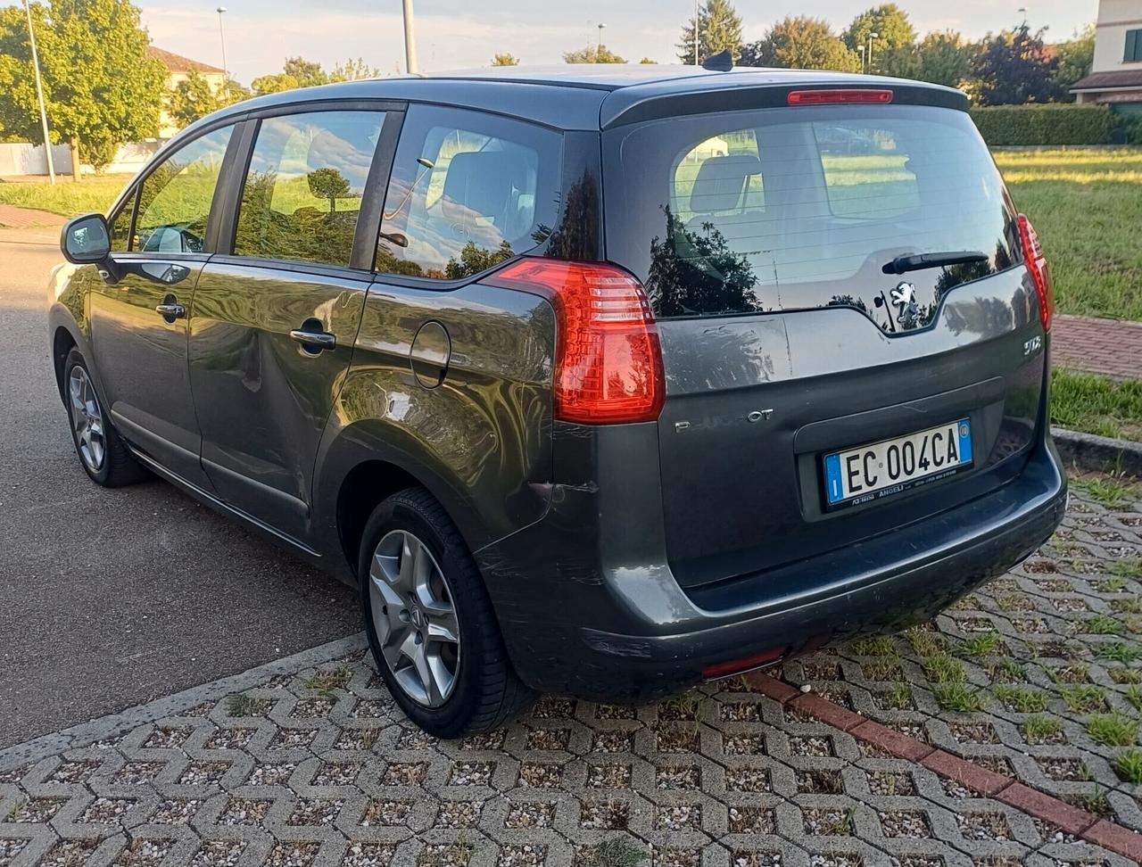 Peugeot 5008 1.6 HDi 112CV Tecno