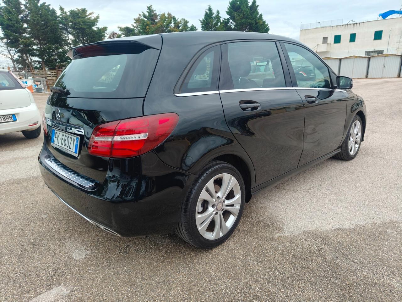 Mercedes-benz B 200 d Automatic Premium
