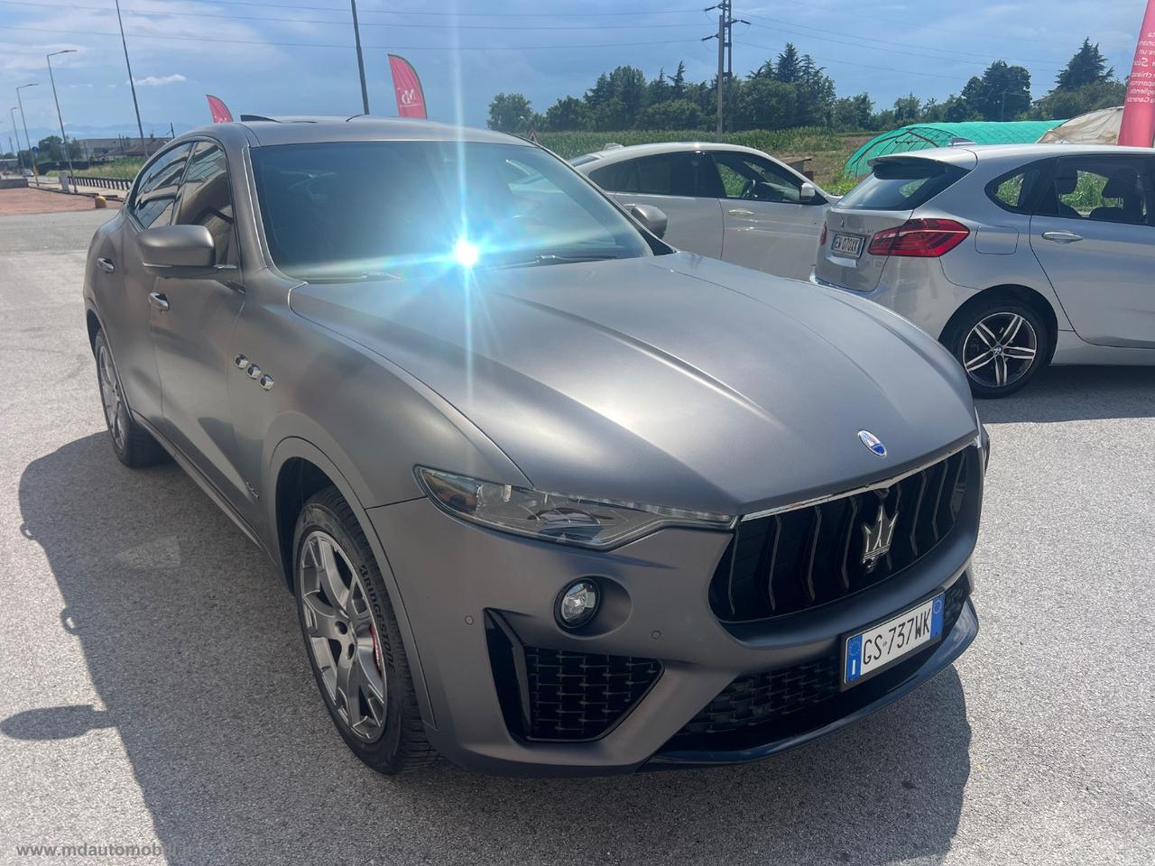 MASERATI Levante V6 AWD Gransport 350CV TETTO 20 CAMERA 360