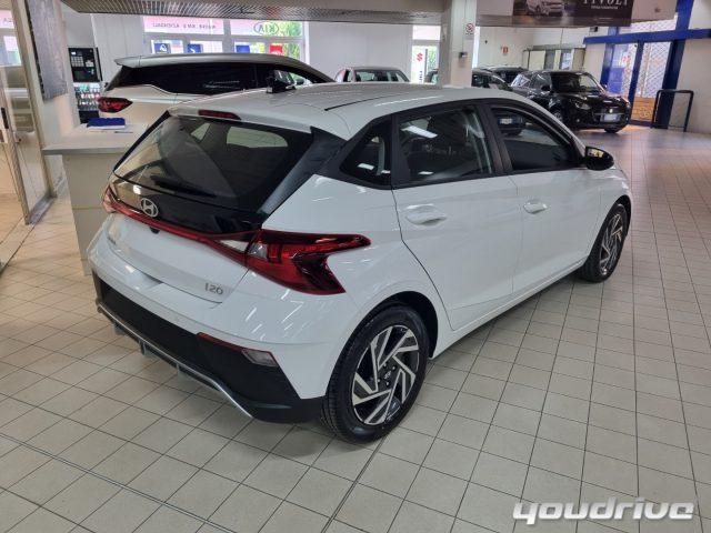 HYUNDAI i20 1.2 MPI MT Connectline MY 24 KM0