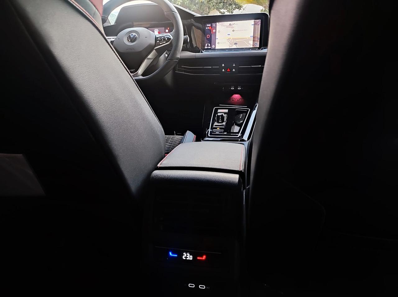 Volkswagen Golf GTI 2.0 TSI