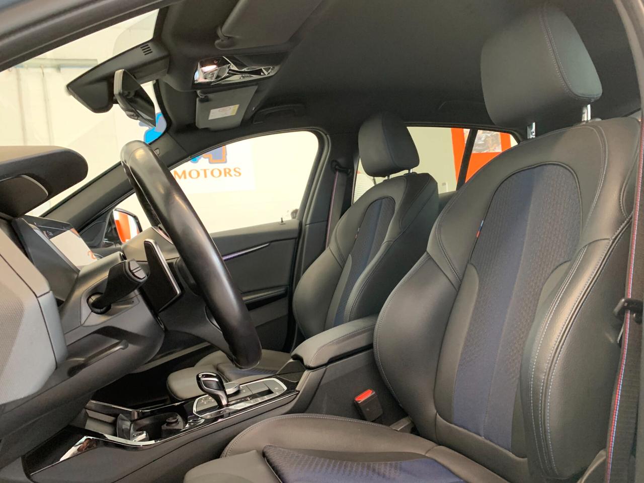 Bmw 118 118d 5p. Msport