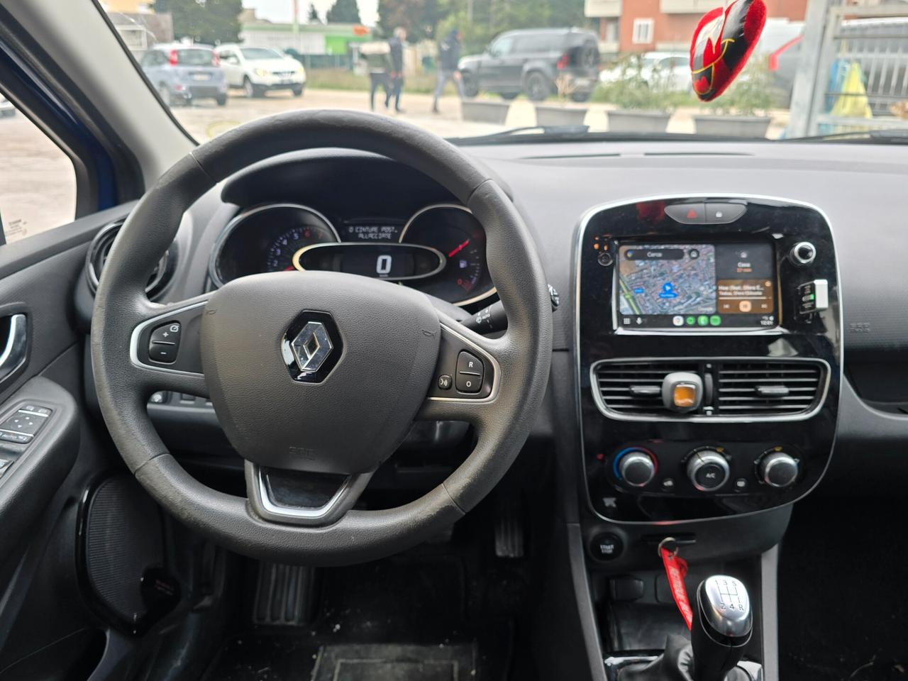 Renault Clio TCe 12V 75 CV 5 porte Moschino Zen