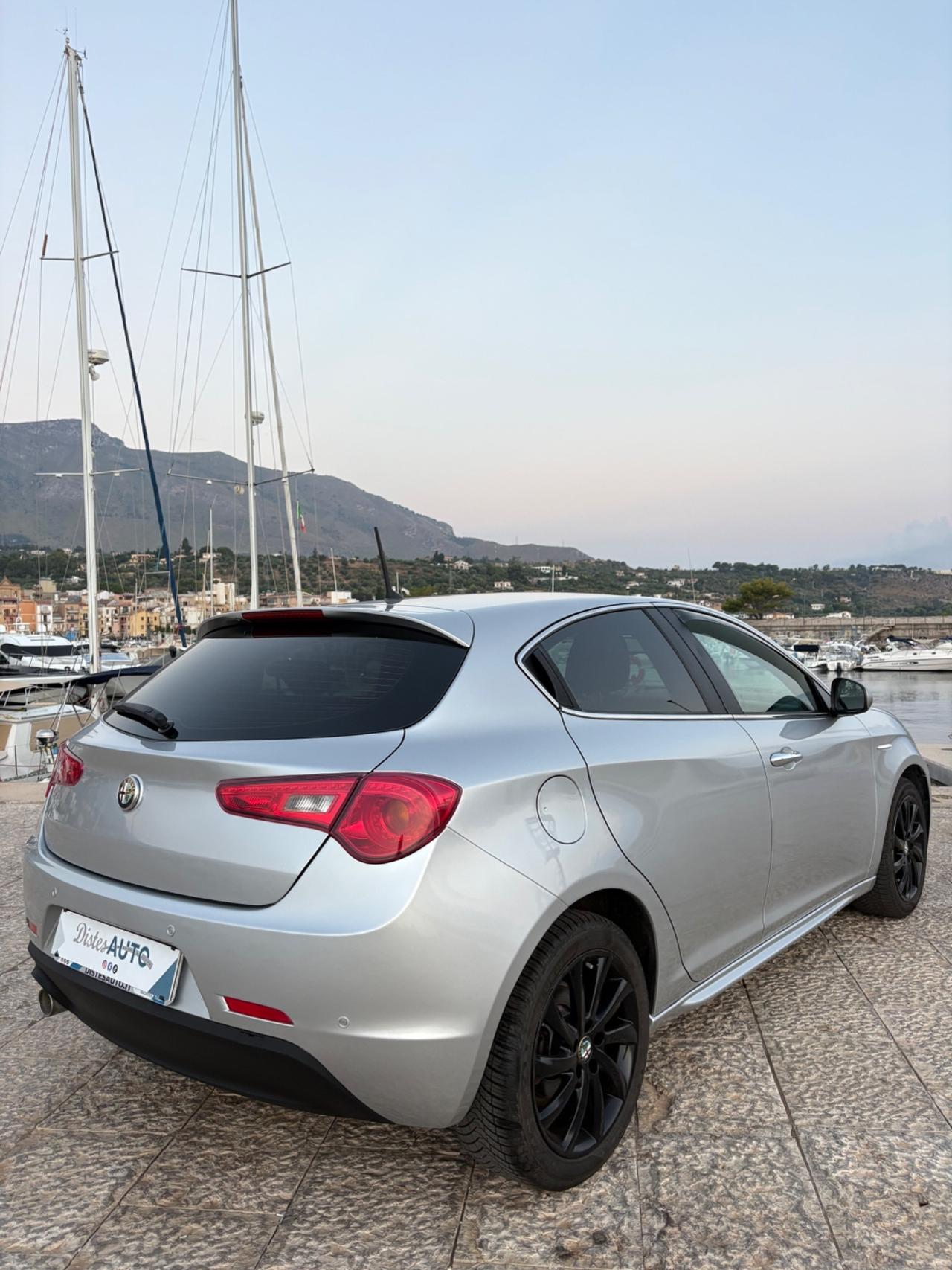 Alfa Romeo Giulietta 1.6 JTDm-2 120 CV Distinctive