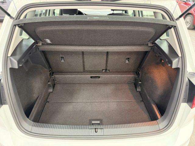 VOLKSWAGEN Golf Sportsvan 1.6 TDI 110CV Highline BlueMotion Technology