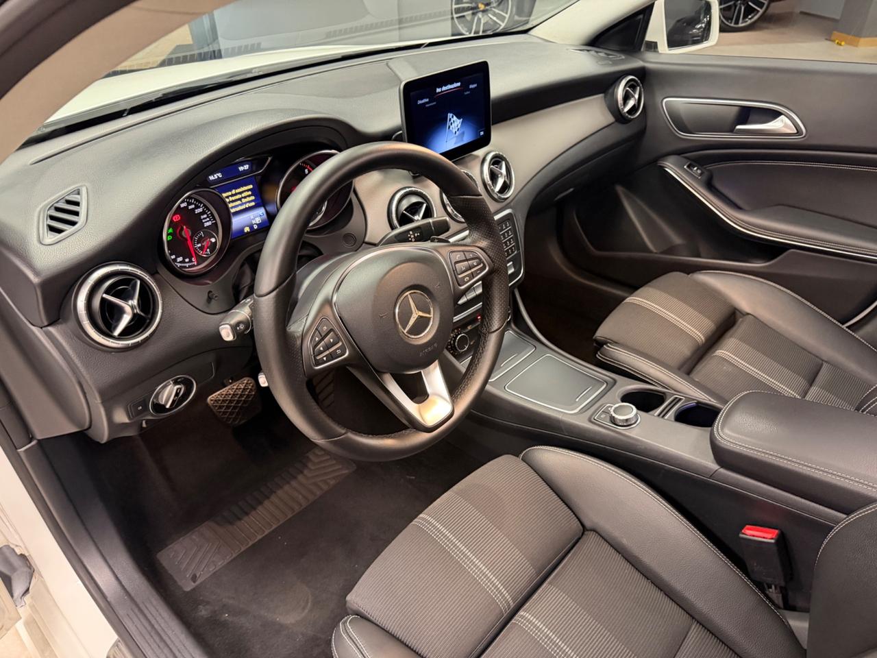 Mercedes-benz CLA 200 d S.W. 4Matic Automatic Premium