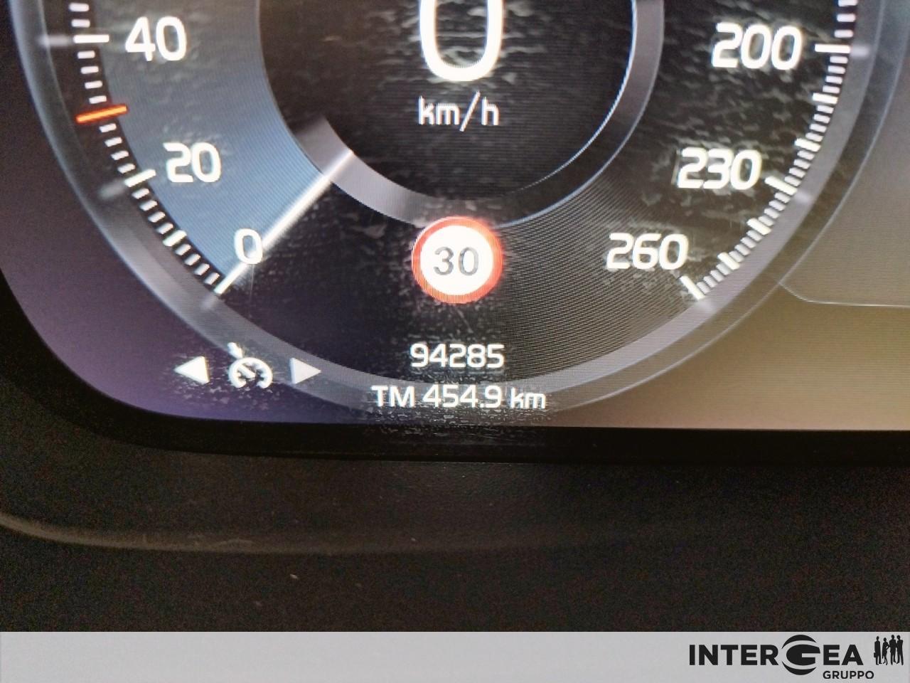 VOLVO XC40 1.5 t2 Momentum Pro my21