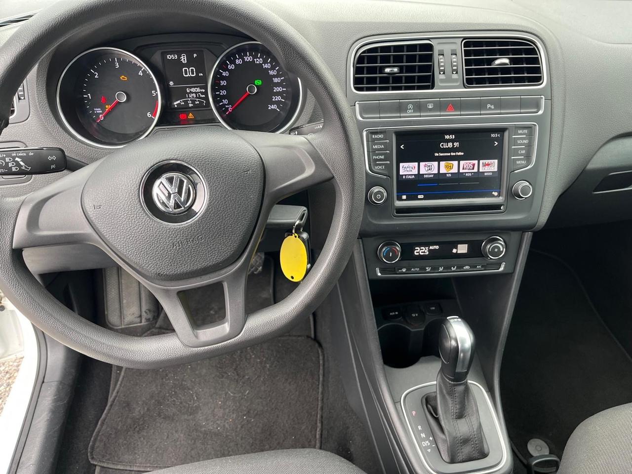 Volkswagen Polo 5P-1.4 tdi DSG-full-2017