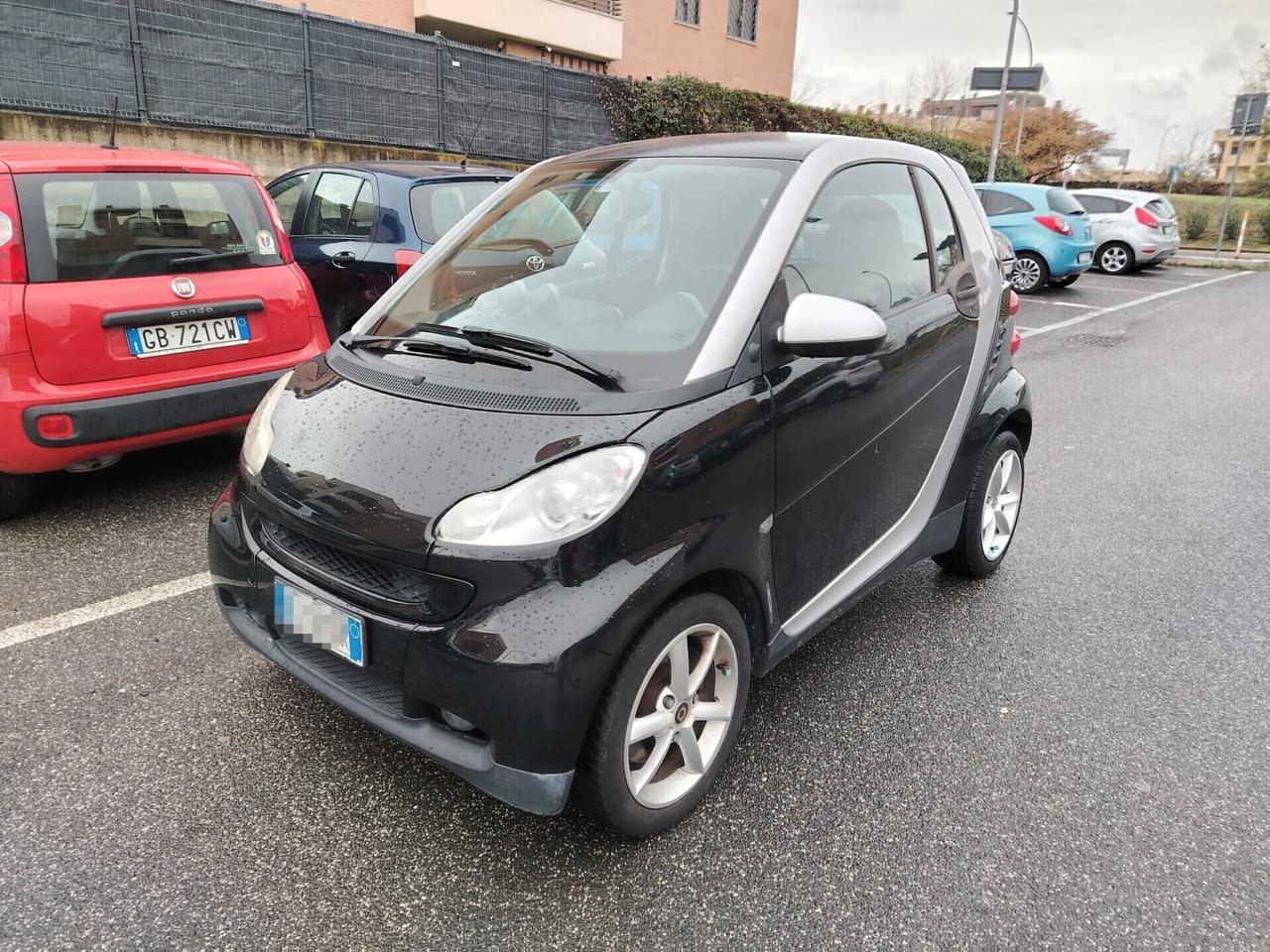 Smart ForTwo 1000 52 kW coupé limited one per NEOPATENTATI con servostero