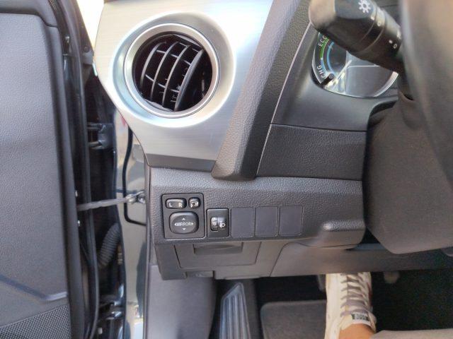 TOYOTA Auris 1.8 Hybrid 5 porte Active