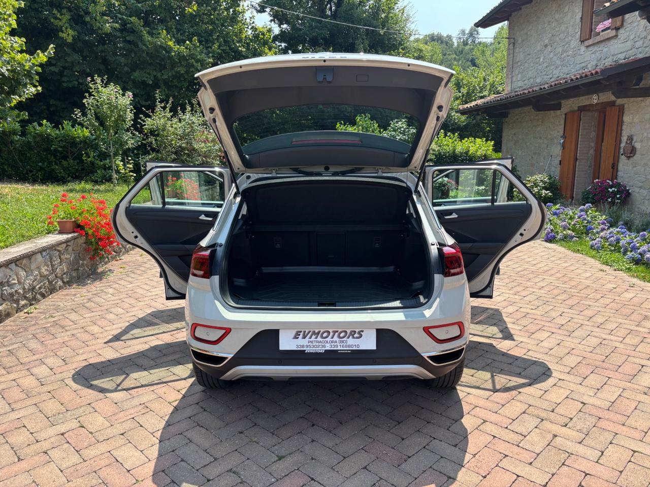 Volkswagen T-Roc 1.5 TSI 16000 Km - 03/2024