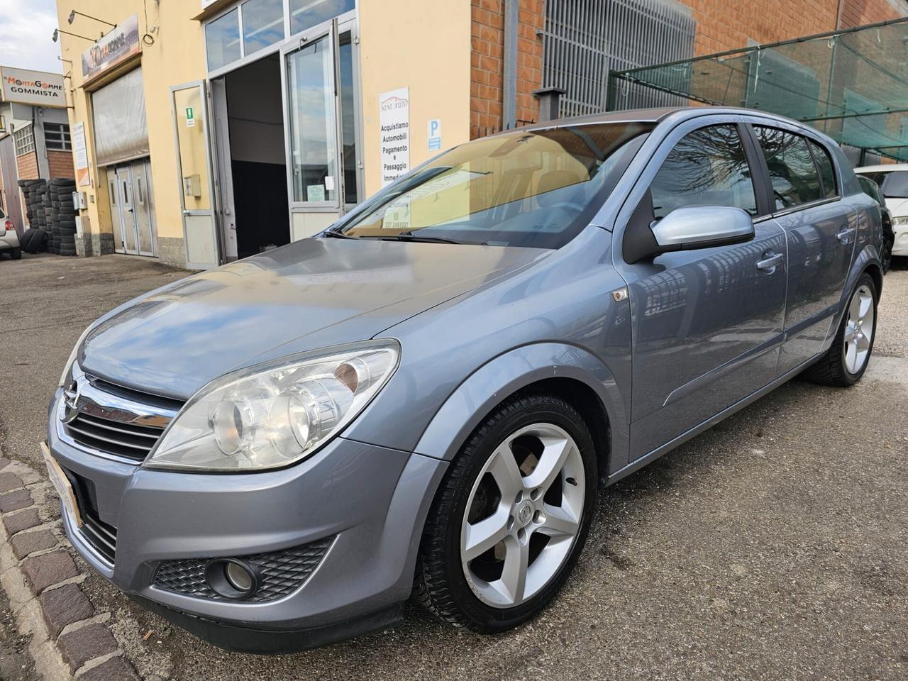 Opel Astra 1.9 CDTI 150cv 5PT Cosmo*Pelle*PDC*17*